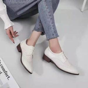 Women's Pointed Toe Square Heel Pumps Mid Heel 3-5cm Spring 2022